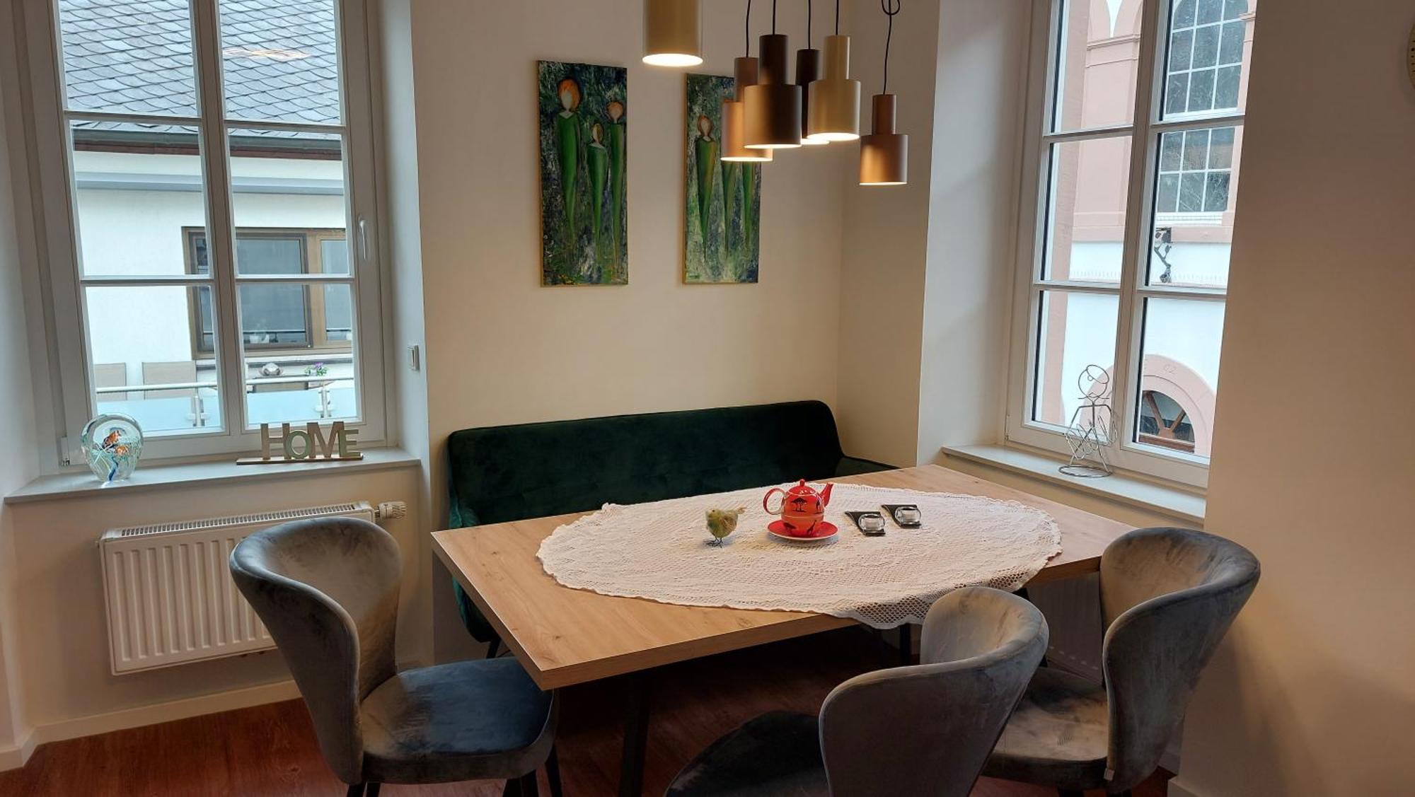 Ferienwohnung Lieser Am Markt Экстерьер фото